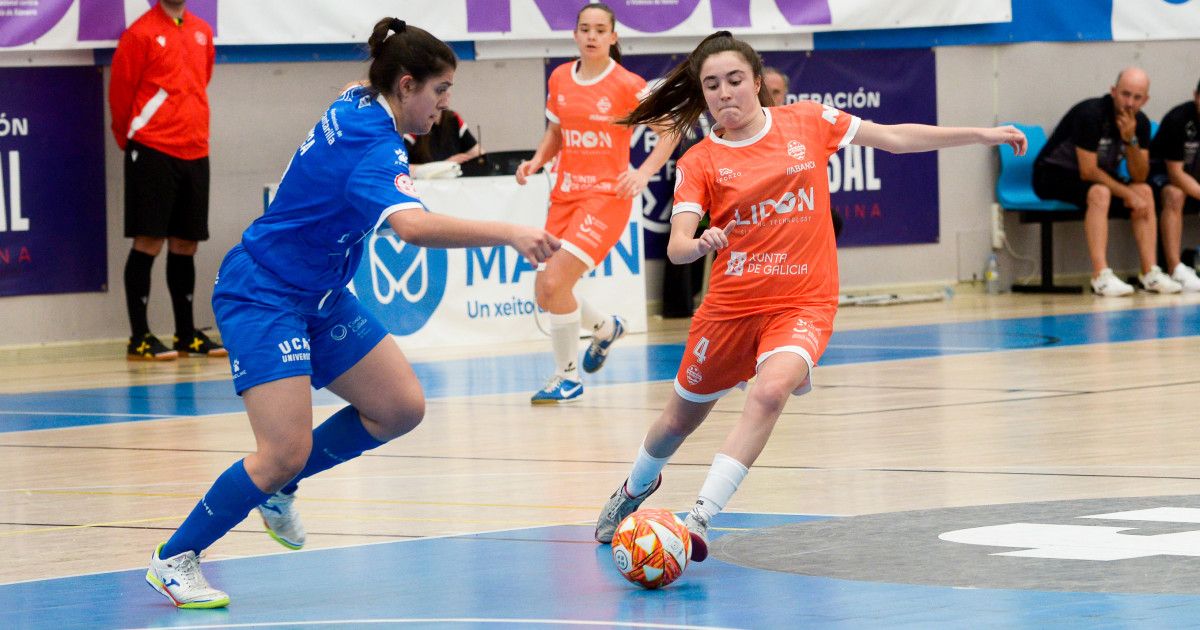 María Estévez, no partido entre Marín Futsal e Alcantarilla na Raña