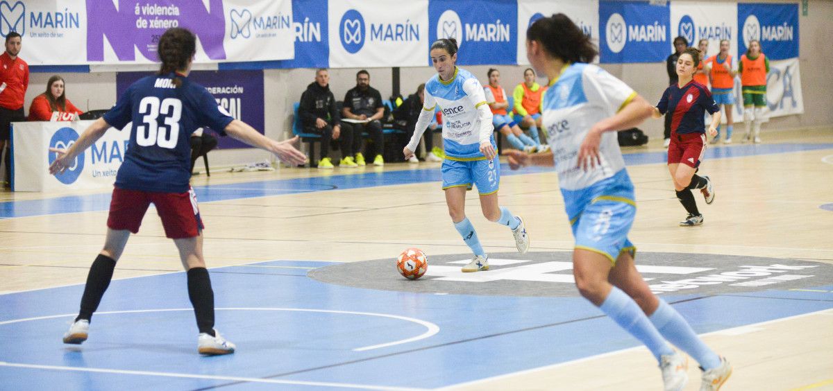 Lara Balseiro, no partido entre Marín Futsal e Rayo Majadahonda na Raña