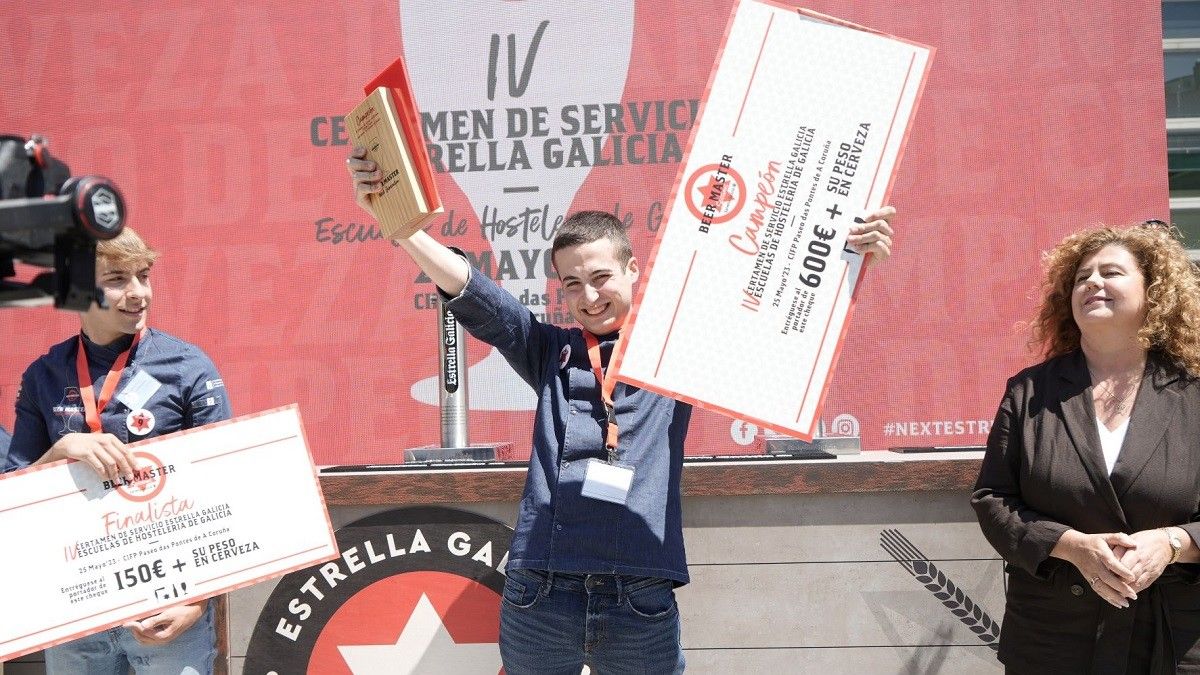 Jorge Domínguez, ganador del certamen de cerveza organizado por Estrella Galicia