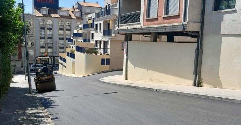 Trabajos de asfaltado en Sanxenxo