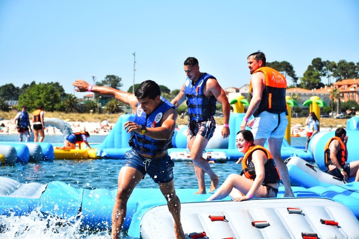Mogor contará con un aquapark flotante de más de 800 metros cuadrados de superficie