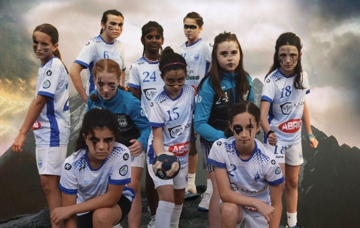 Cartel del Club Cisne anunciando las jornadas de captación de jugadoras