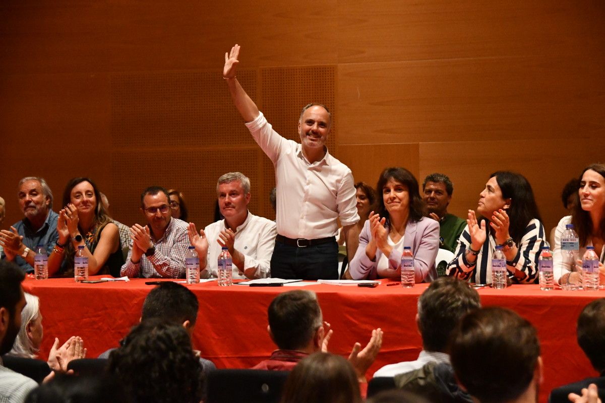 David Regades na reunión do Comité Provincial do PSOE