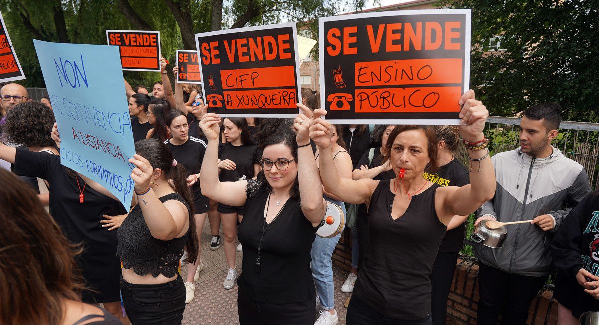 Concentración no CIFP A Xunqueira