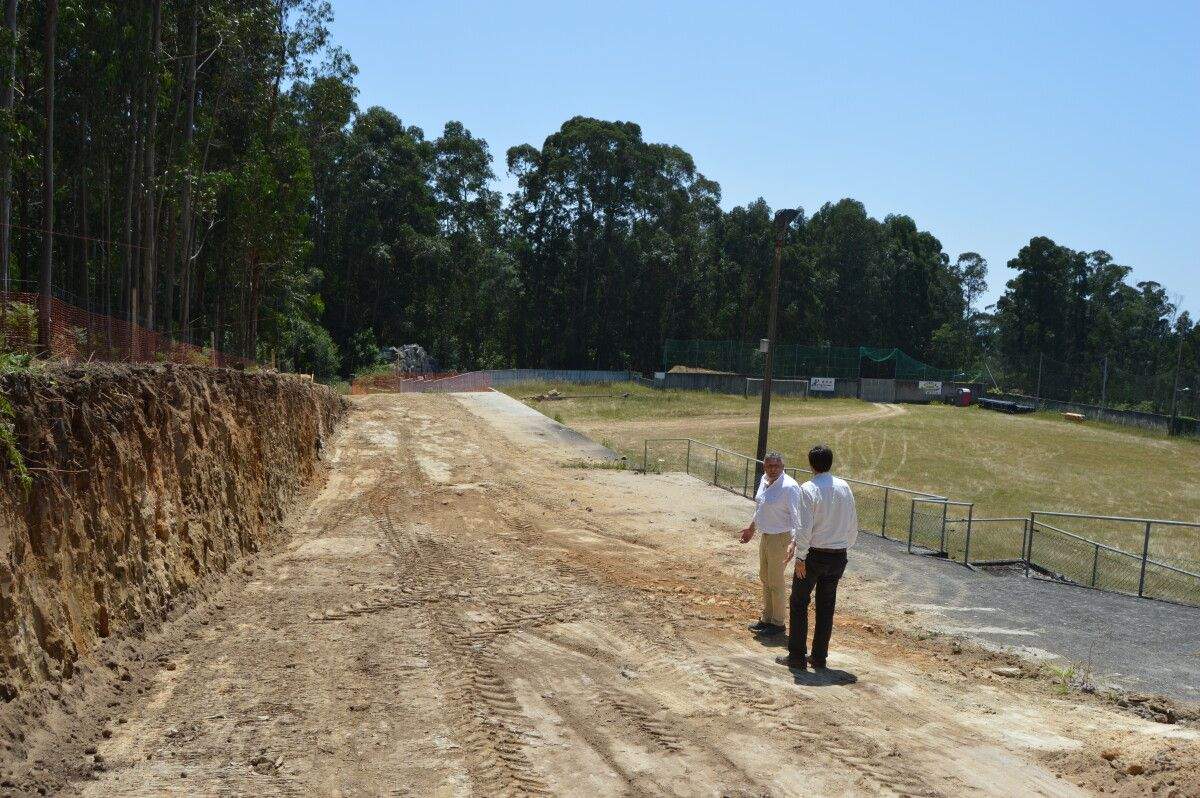 Inicio das obras no campo de fútbol de Dorrón