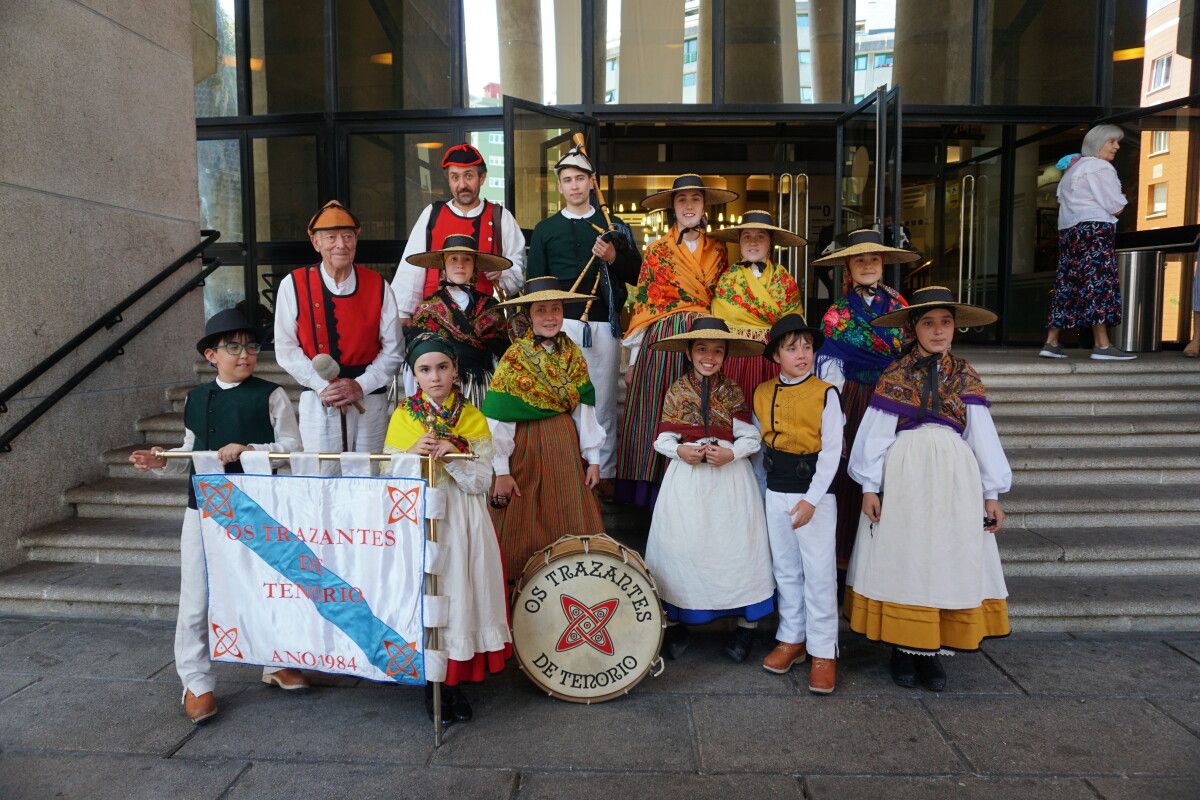 Os Trazantes de Tenorio en el XLI Concurso de Baile Tradicional Xacarandaina