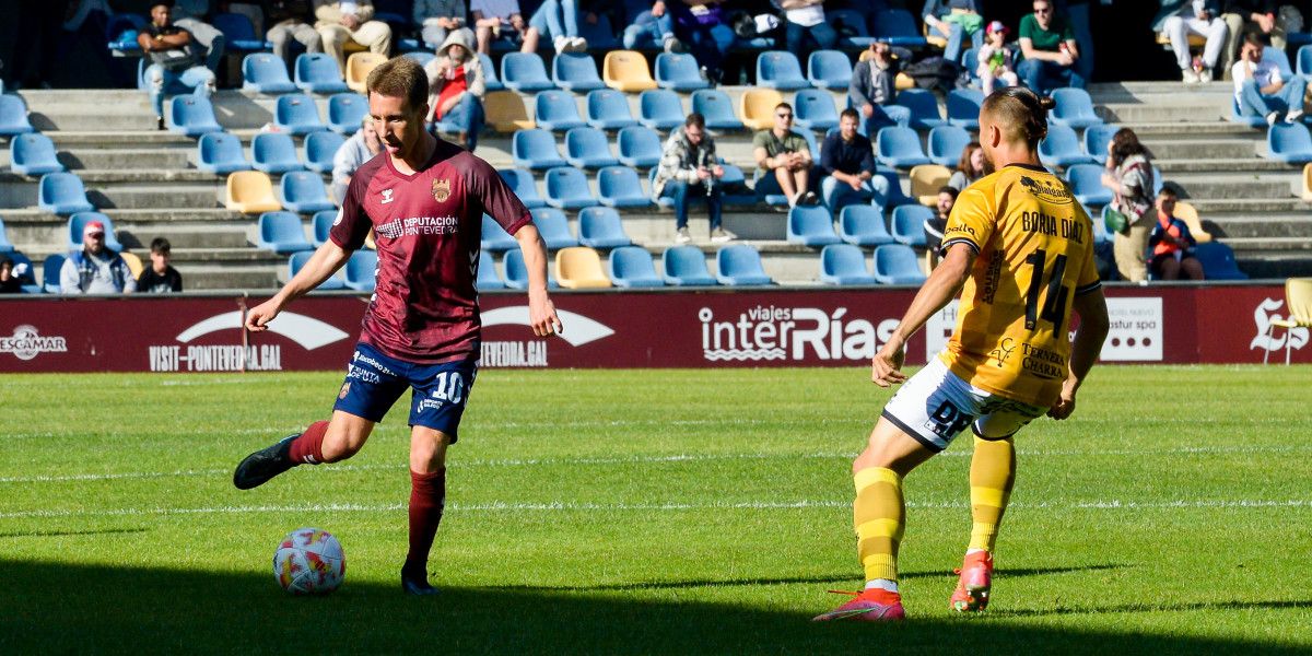 Partido de Primera RFEF entre Pontevedra CF - Unionistas de Salamanca en Pasarón