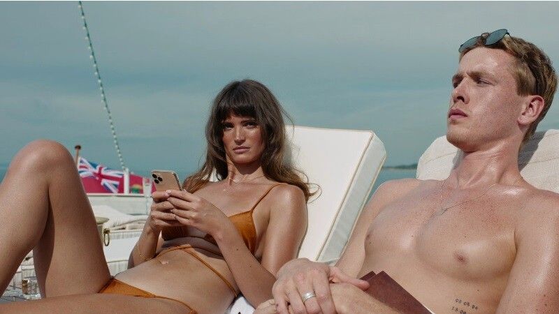 O triángulo da tristeza (Ruben Östlund, 2022, Suecia)