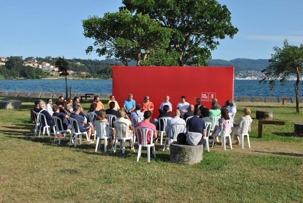 Encontro do PSOE coa militancia de Poio