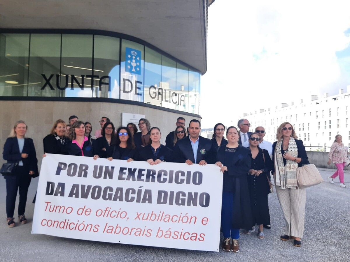 Concentración de abogados del turno de oficio en A Parda