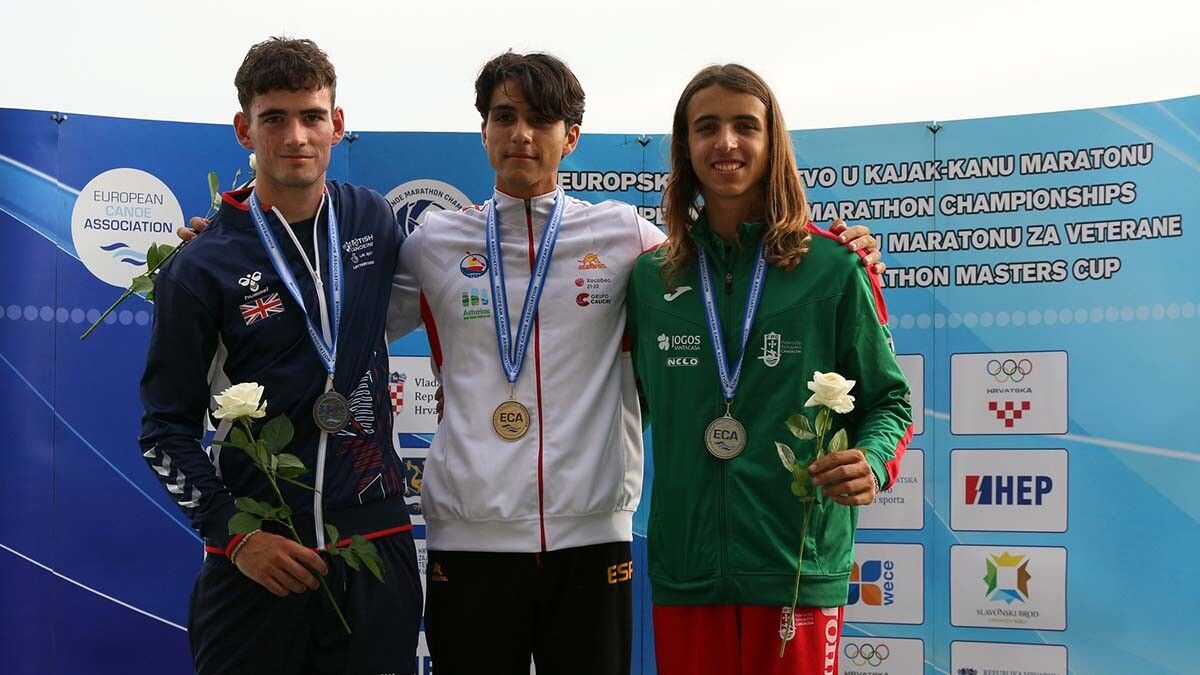 David Pazos, tras gañar o ouro no Europeo de piragüismo maratón de Croacia