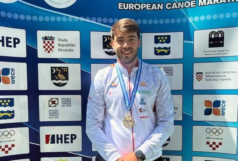 Jaime Duro coa medalla de ouro