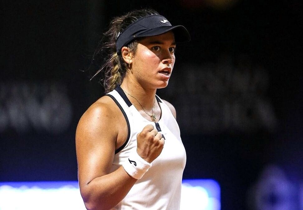 A tenista arousá Jéssica Bouzas durante un torneo