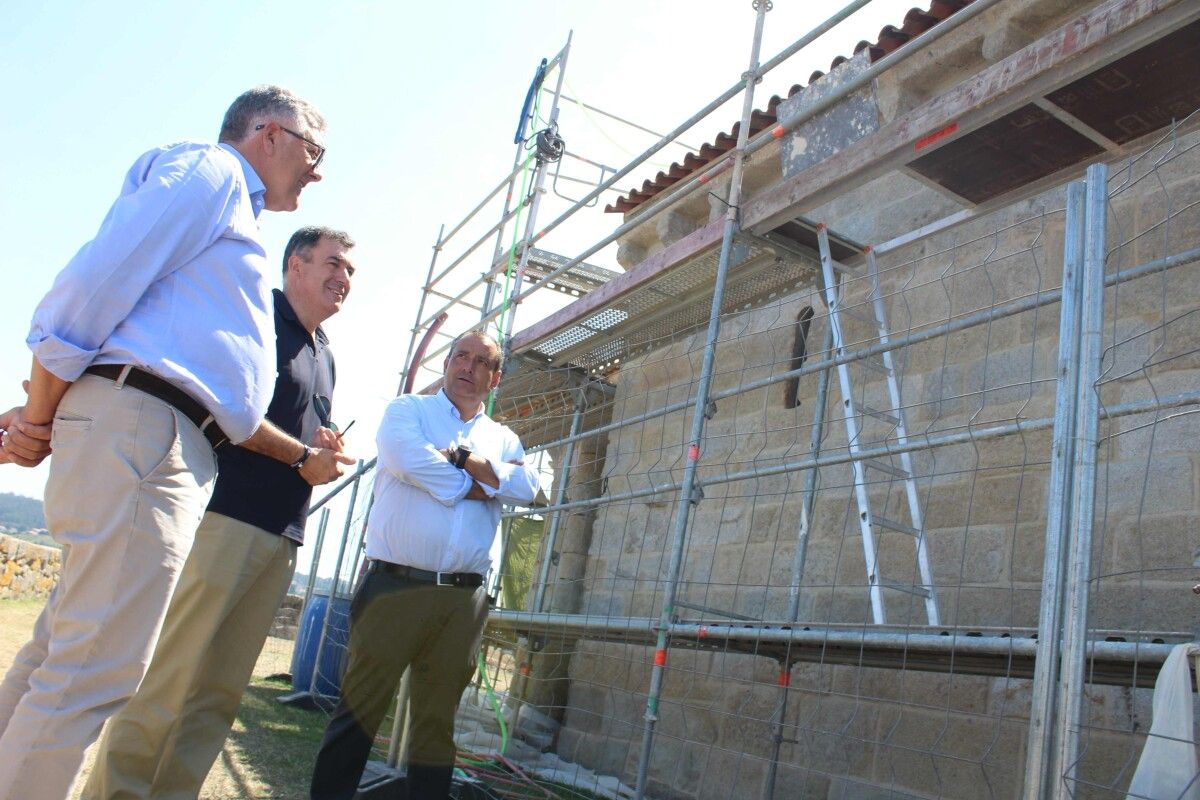 Obras de restauración de la ermita de A Lanzada
