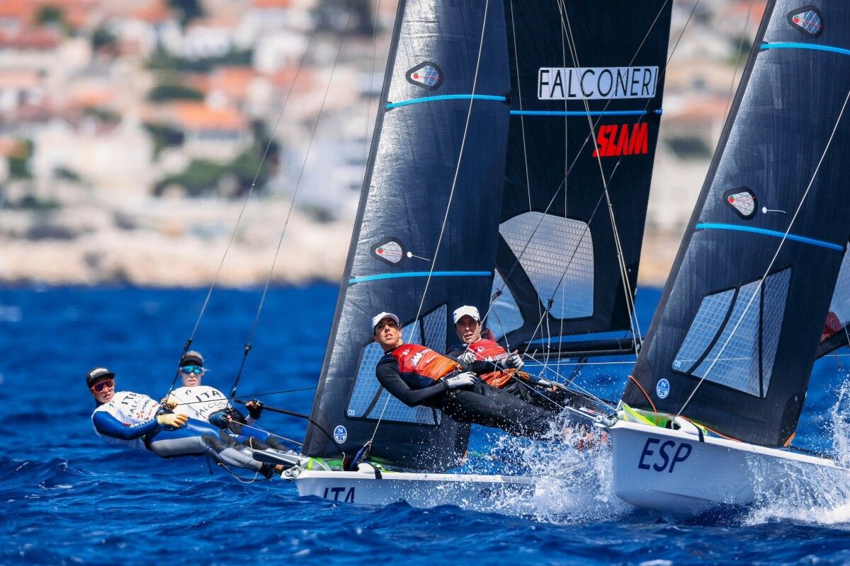 Támara Echegoyen y Paula Barceló, durante una regata