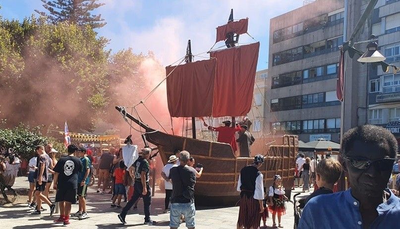 Festa corsaria en Marín
