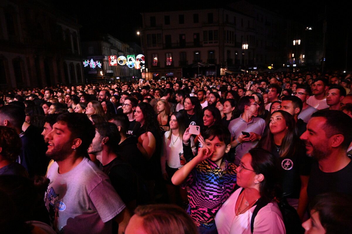 Concierto de La M.O.D.A. en las Festas da Peregrina 2023