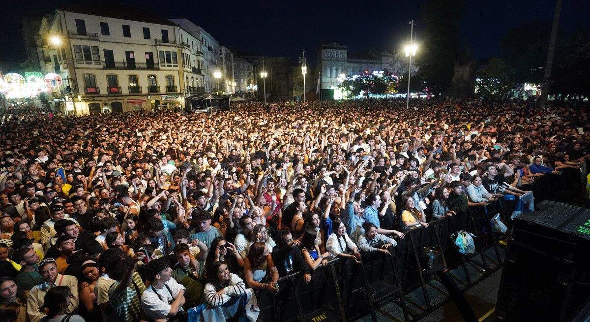 Concierto de Cruz Cafuné en las Festas da Peregrina 2023