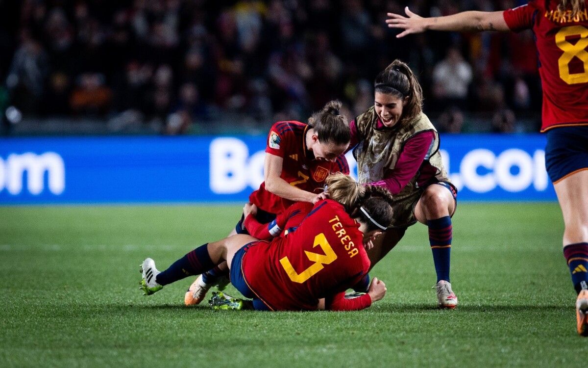 Tere Abelleira celebra o pase de España á final do Mundial