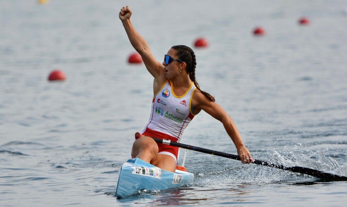 Antía Jácome, tras conseguir a medalla de prata no C-1 200 do Mundial disputado en Alemaña