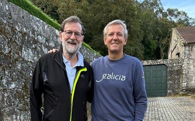 Mariano Rajoy y Alfonso Rueda en la Ruta da Pedra e da Auga