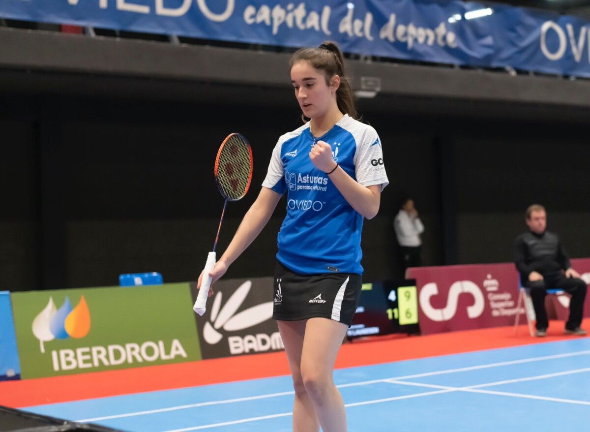 Laura Álvarez, nova xogadora do Bádminton Ravachol