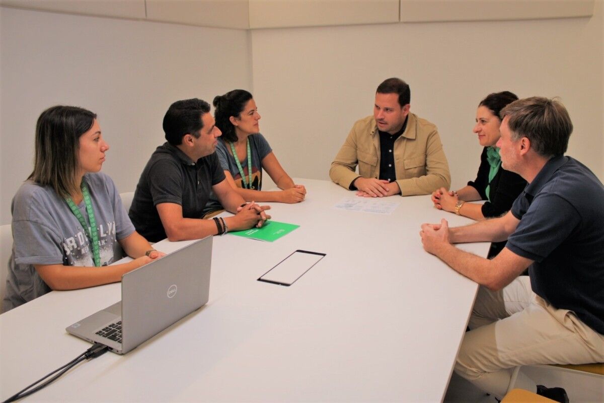 Reunión de Jorge Cubela con representantes da AECC