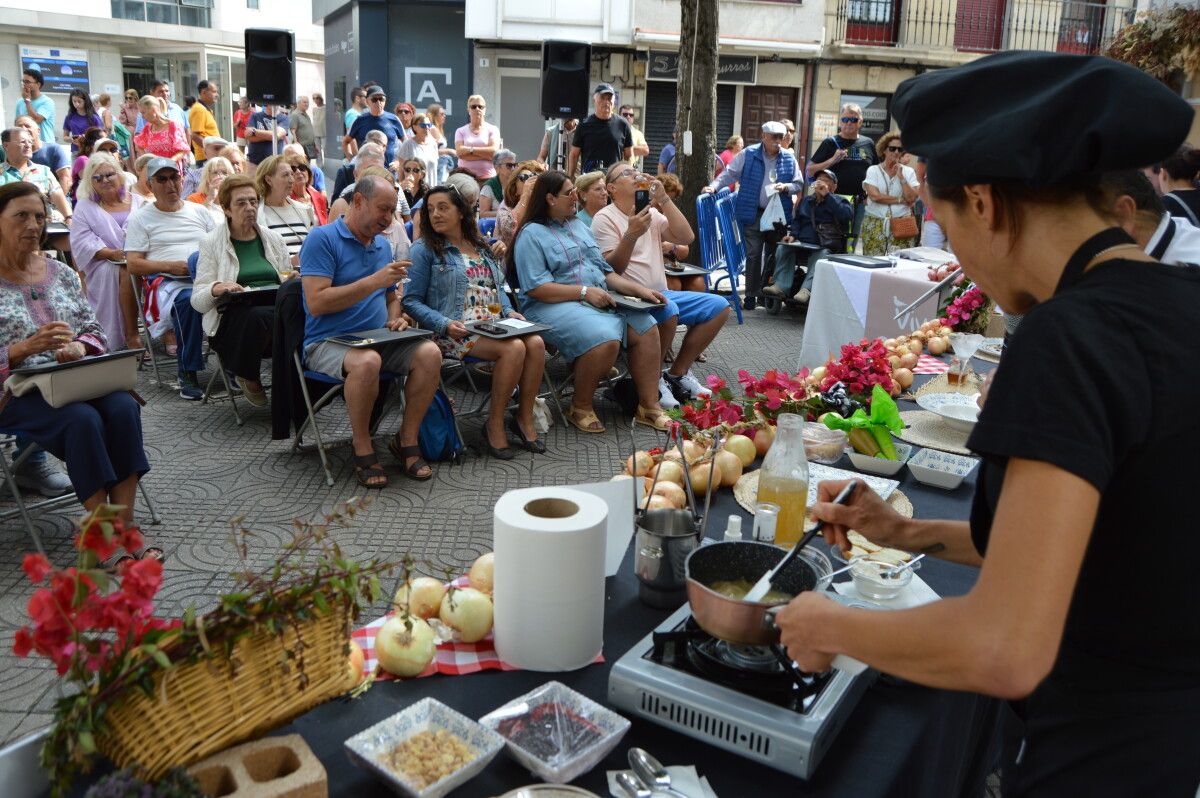 Showcooking pola Feira da Cebola en Sanxenxo