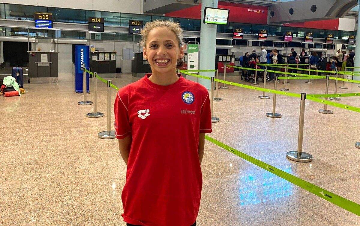  Daniela Suárez, nadadora do Galaico Sincro