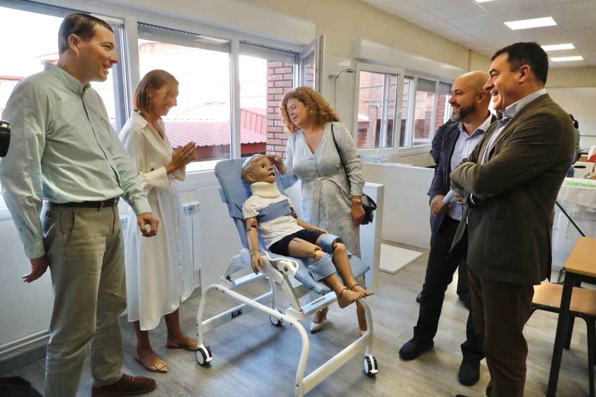 Visita del conselleiro al Centro Integrado de FP Fontecarmoa