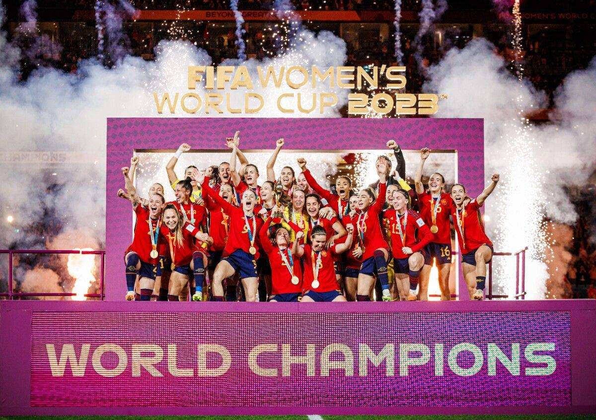 España, campioa do Mundo de fútbol tras vencer na final a Inglaterra