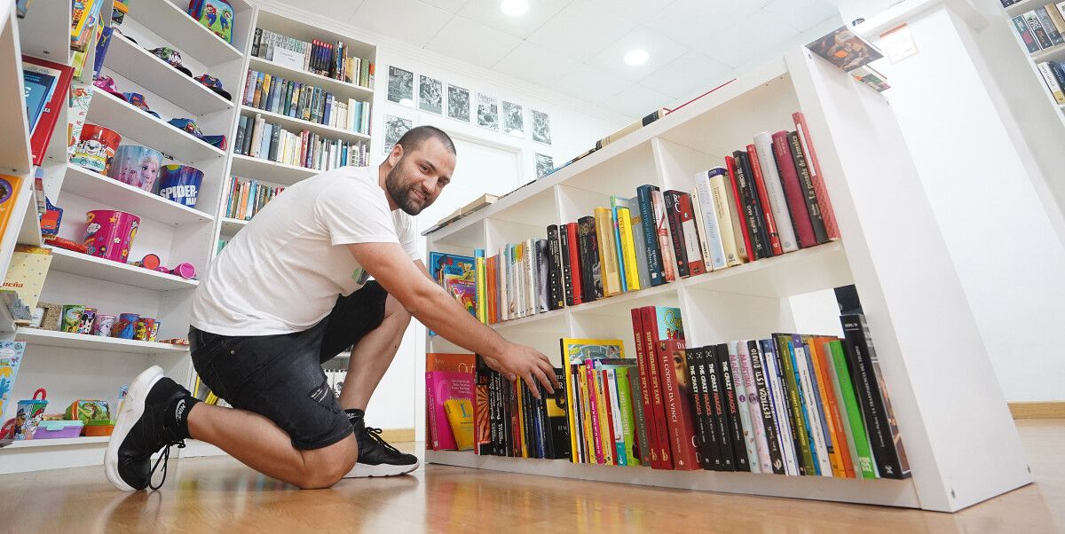Ángel Cuñarro, responsable de Erebor Cómics, cos libros solidarios