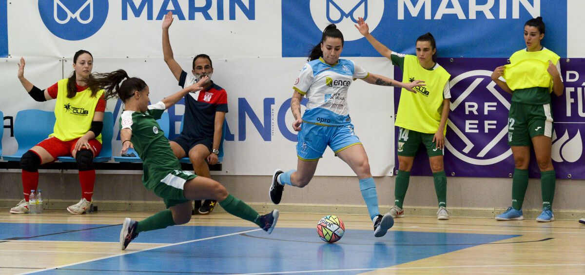 Partido de liga entre Marín Futsal e Leganés na Raña