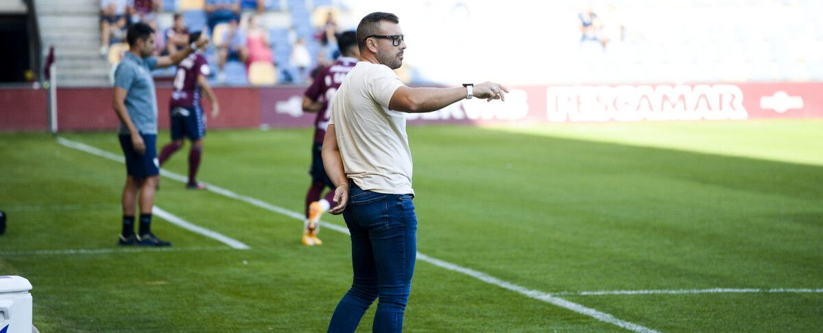 Yago Iglesias, no partido entre Pontevedra CF e Guijuelo en Pasarón