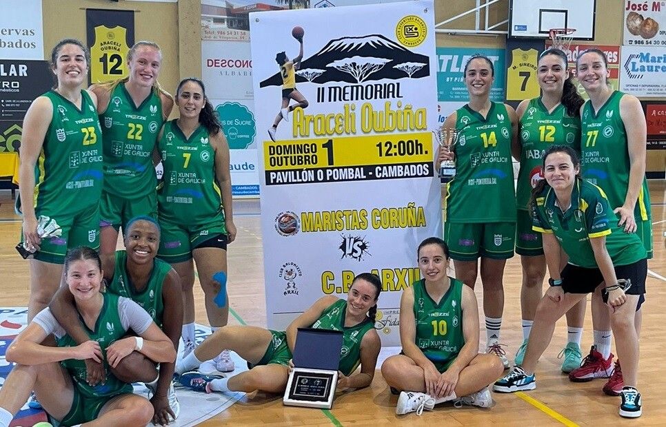 Equipo do Arxil no Memorial Araceli Oubiña en Cambados