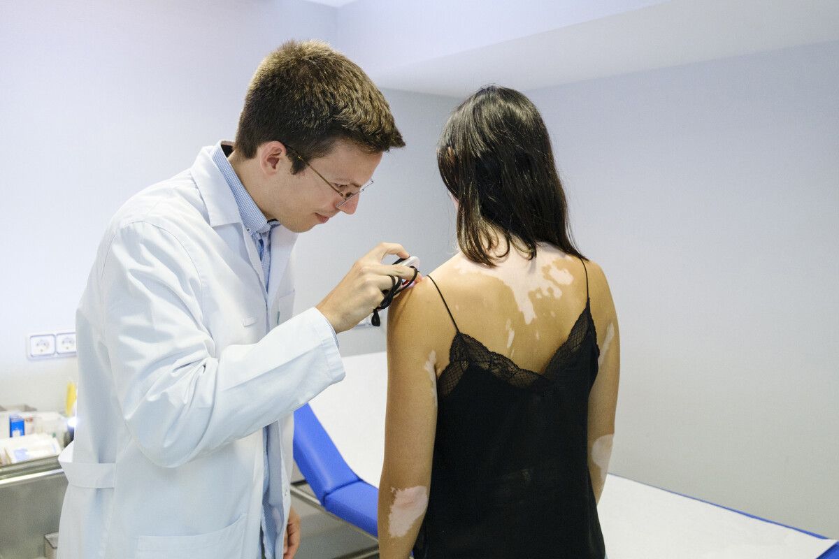 Doctor Diego Soto, responsable del servicio de Dermatología médico-quirúrgica y venereología  