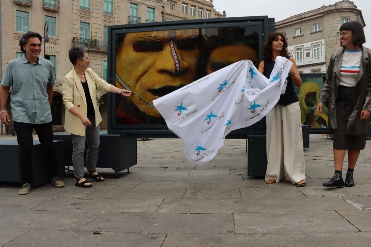 Inauguración de la muestra "Colores del mundo"