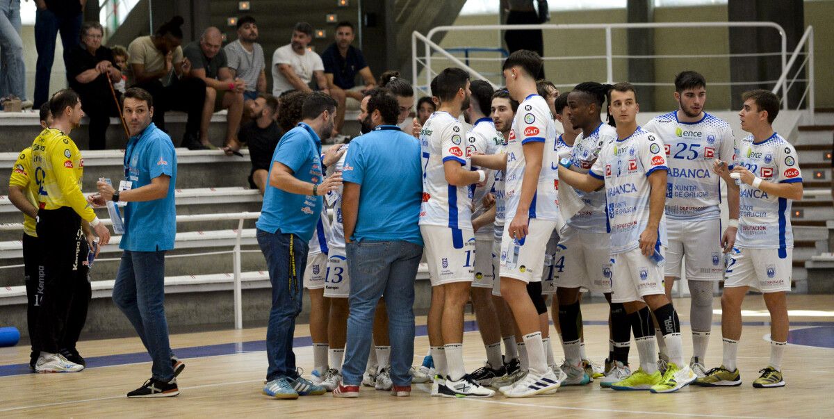 Partido de liga entre Cisne y Ubu San Pablo Burgos en el Municipal