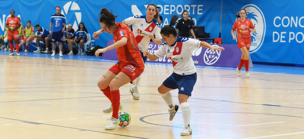 Partido de liga entre Poio Pescamar e Rayo Majadahonda na Seca