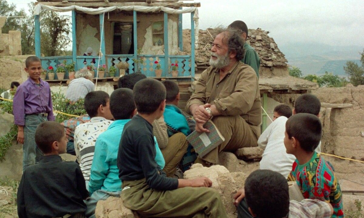  'A través das oliveiras' (Irán, 1994) de Abbas Kiarostami
