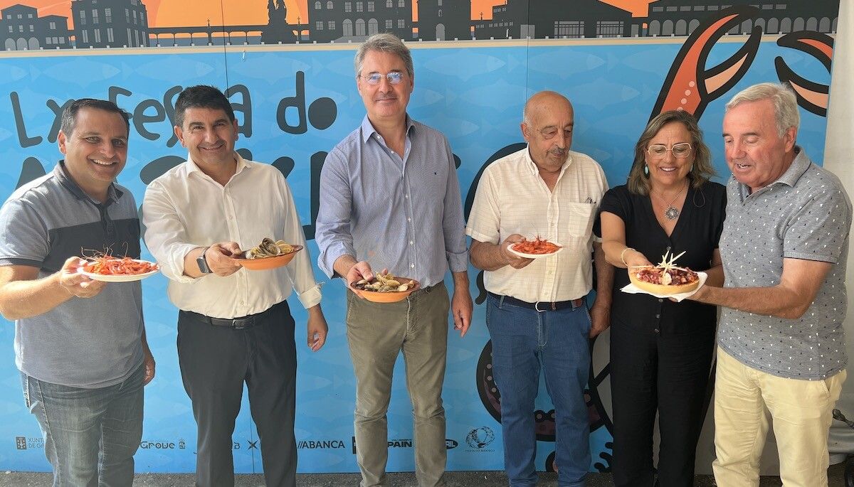 Visita do delegado do Goberno en Galicia, Pedro Blanco, á Festa do Marisco