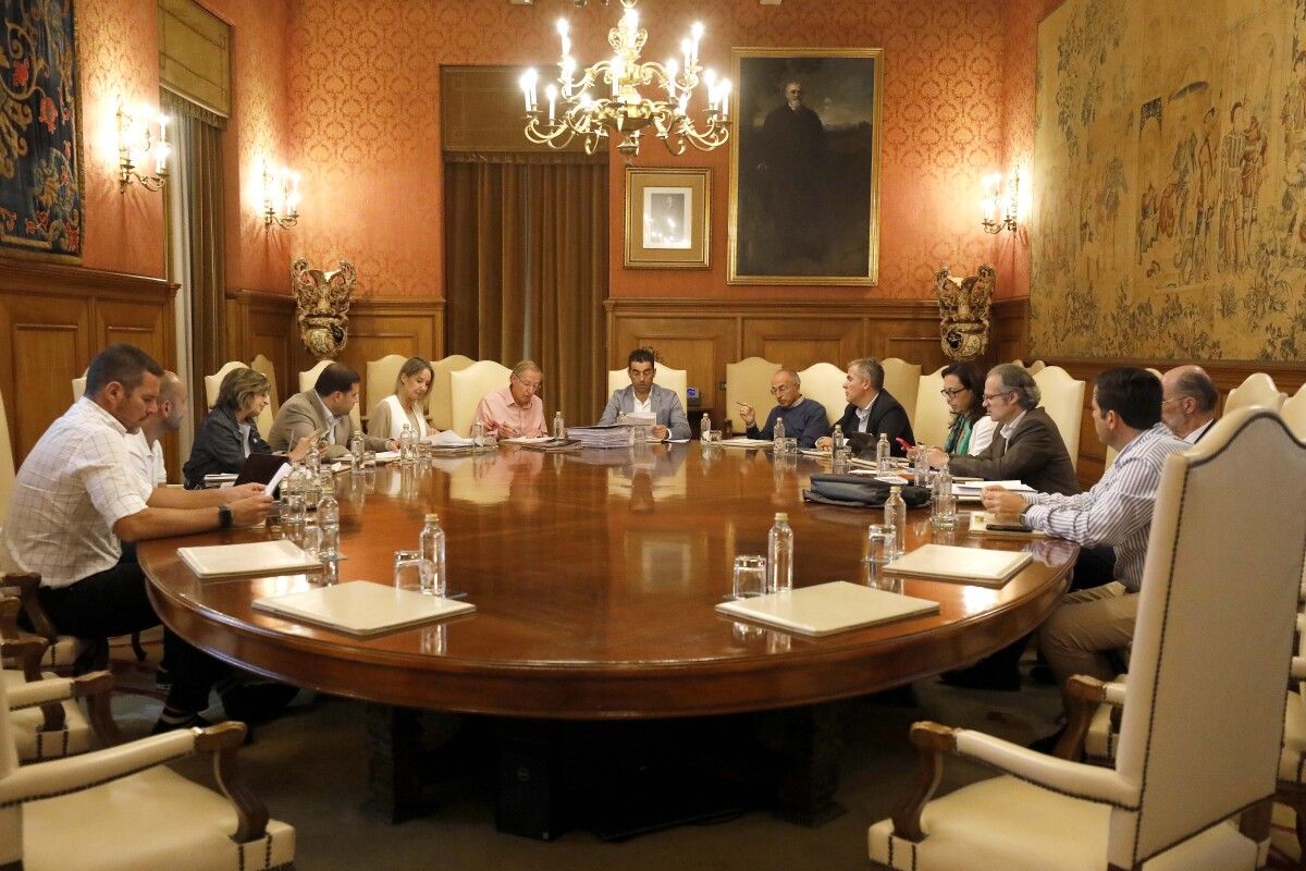 Reunión del gobierno provincial de la Deputación de Pontevedra