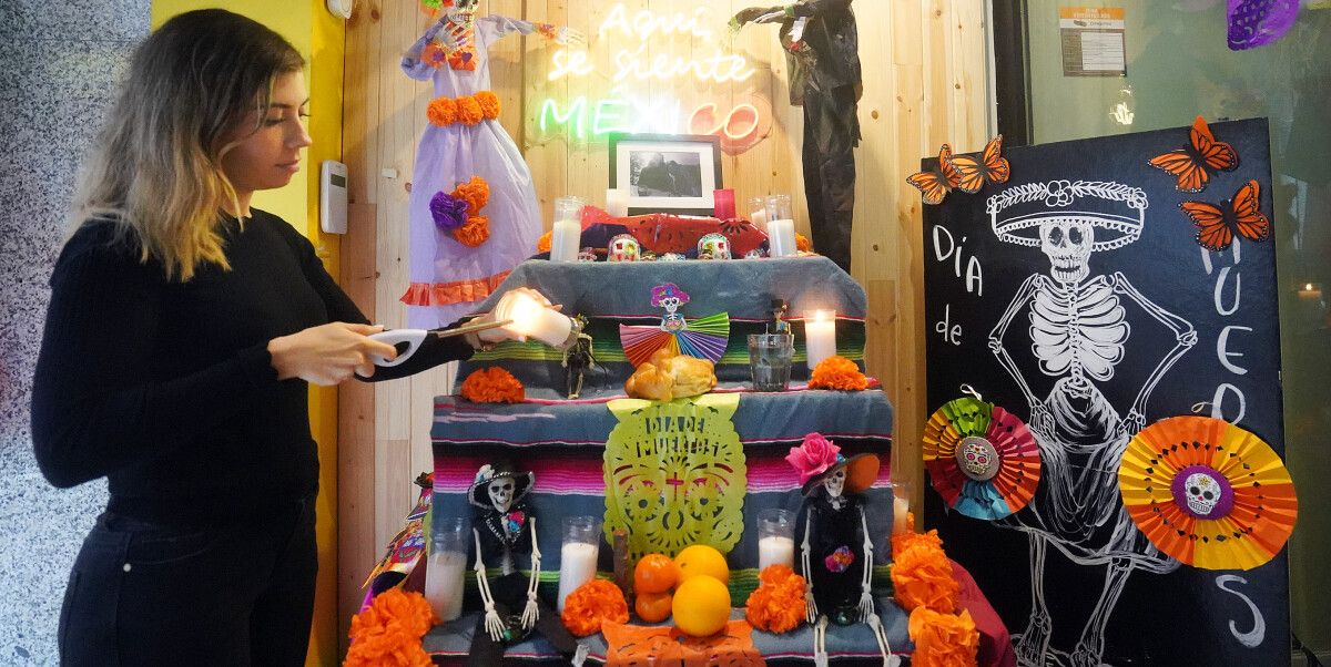 Altar de muertos en Casa Maya