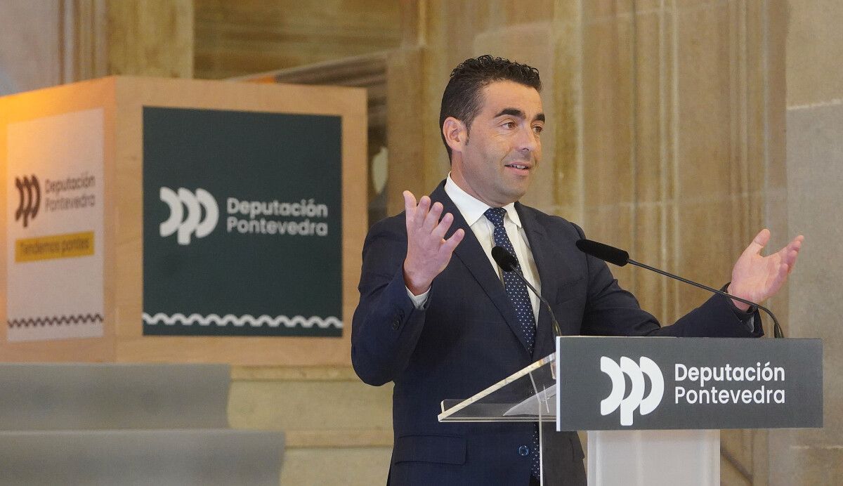 Luis López, presidente da Deputación, presenta a nova imaxe corporativa
