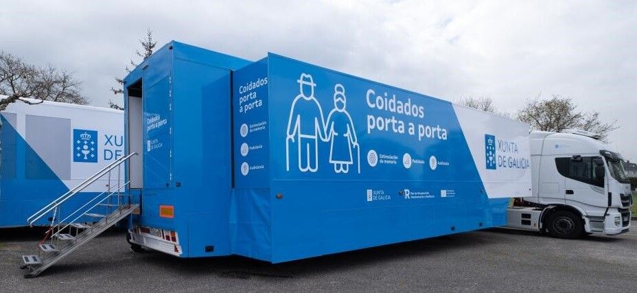 Unidade móbil do servizo de "Coidados Porta a porta" 