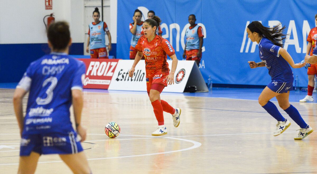 Partido de liga entre Poio Pescamar y Ourense Envialia en A Seca
