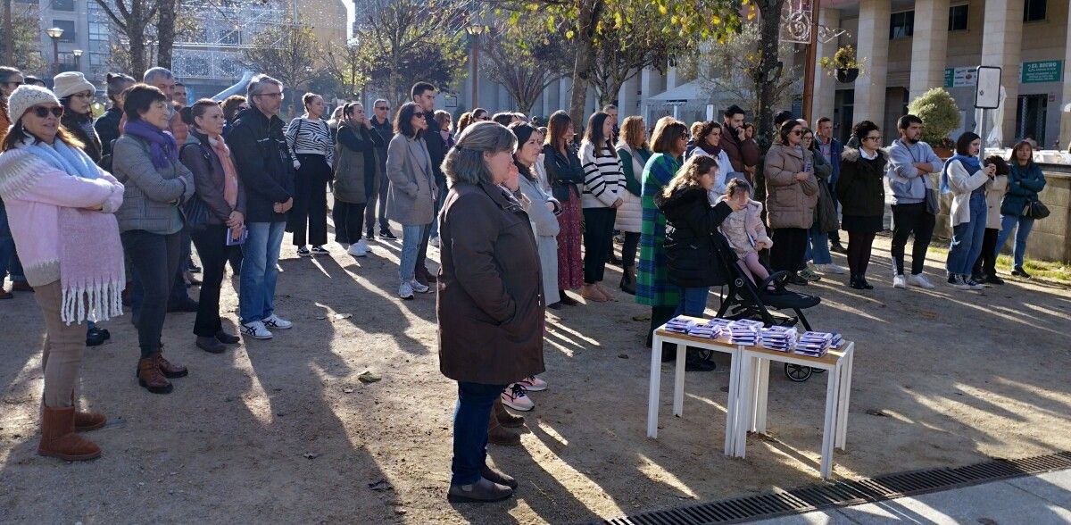 Asistentes a la concentración del 25N en Soutomaior