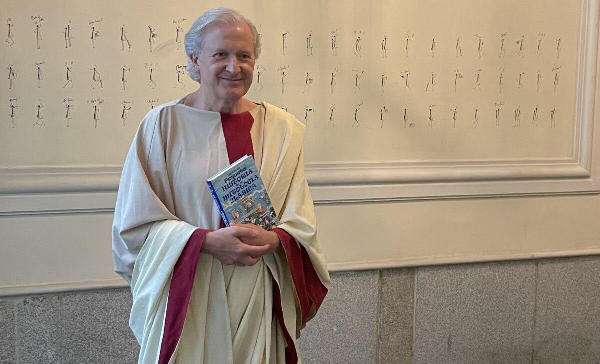 Emilio del Río é doutor e profesor de Filoloxía Clásica
