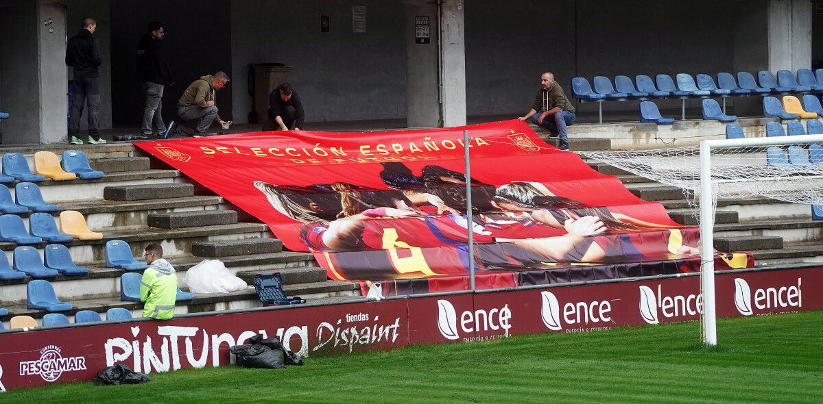 Pasarón prepárase para acoller o partido da UEFA Women's Nations League entre España e Italia