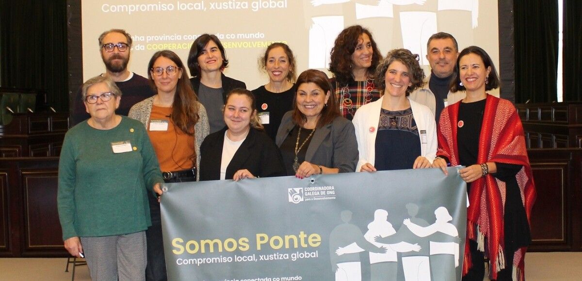 Participantes na xornada 'Somos Ponte'